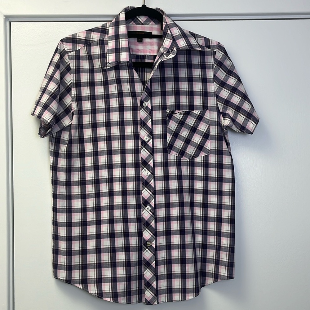 Ben Sherman Men’s pink and purple short sleeve button down shirt size s